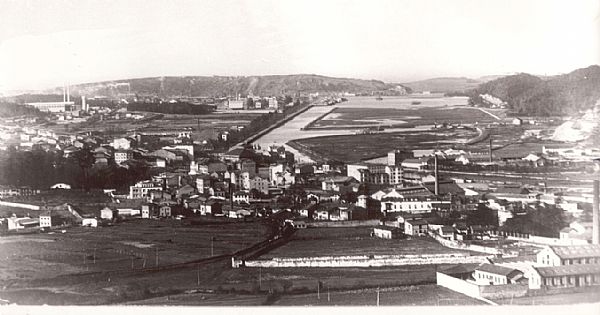 Panormica del Puerto antes de la llegada de la siderurgia a la ciudad